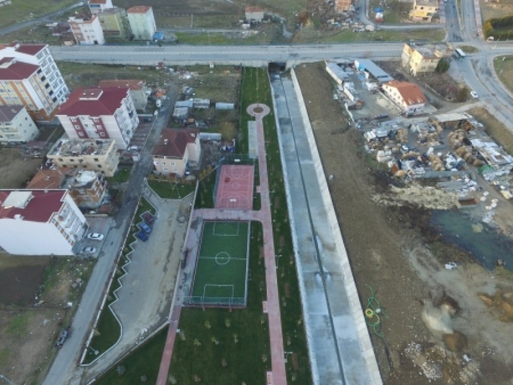 Hadimbaba Park Carpet Field