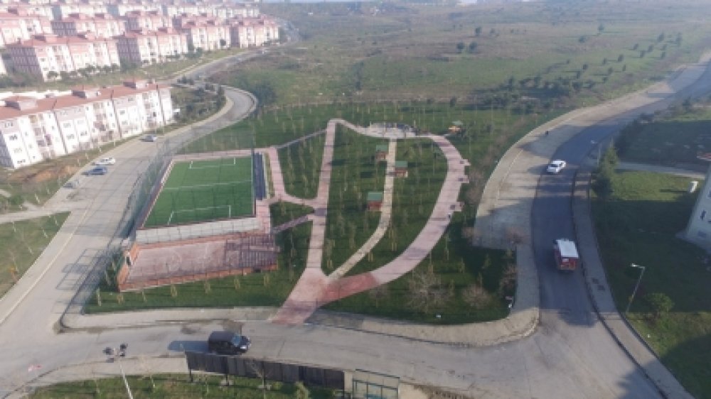 Hasan Karakaya Park Carpet Field