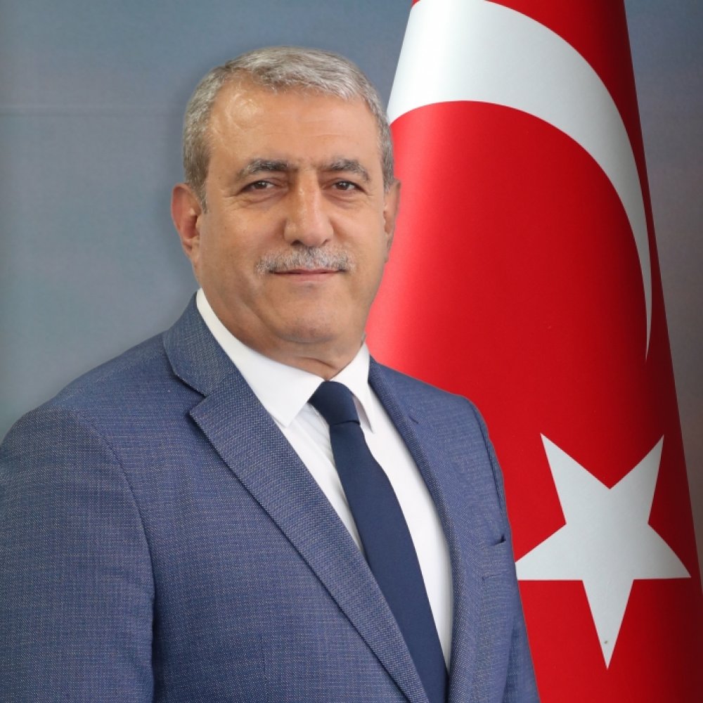 Lütfü KIRMIZI
