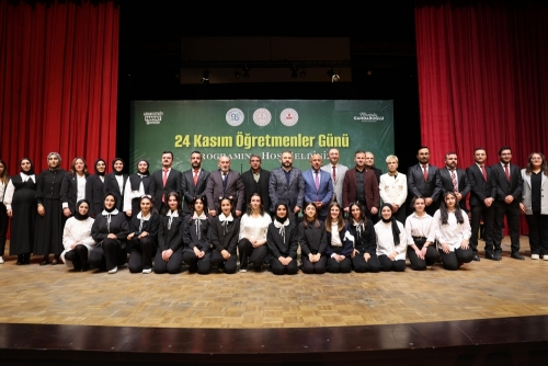 Arnavutköy'de Öğretmenler Günü'ne Özel Anlamlı Program